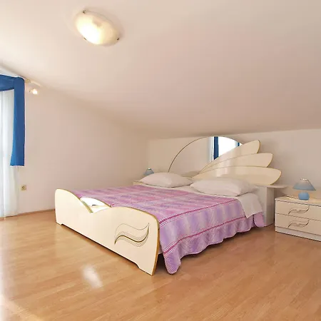 Apartment Milan 1048 Rovinj