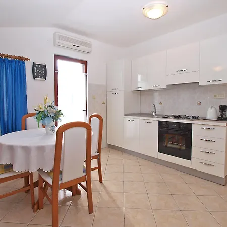 Apartamento Milan 1048 Rovinj