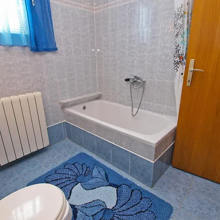 Apartment Milan 1048 Rovinj