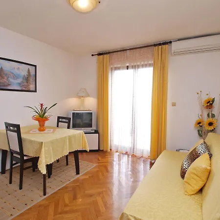 Milan 1048 Apartment