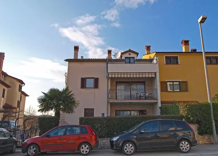 Milan 1048 * Ρόβινι